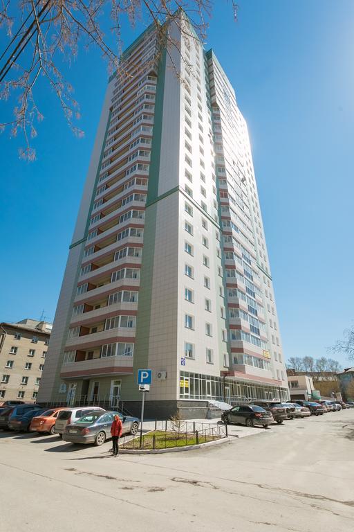 Narayana Apartments On Sibirskaya 42 โนโวซิเบียร์สก์ ภายนอก รูปภาพ